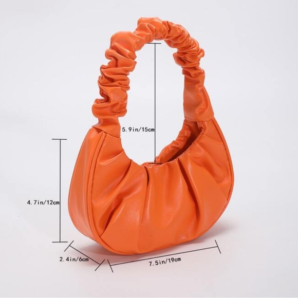 Mini Ruched Handbag - Picture 4 of 5